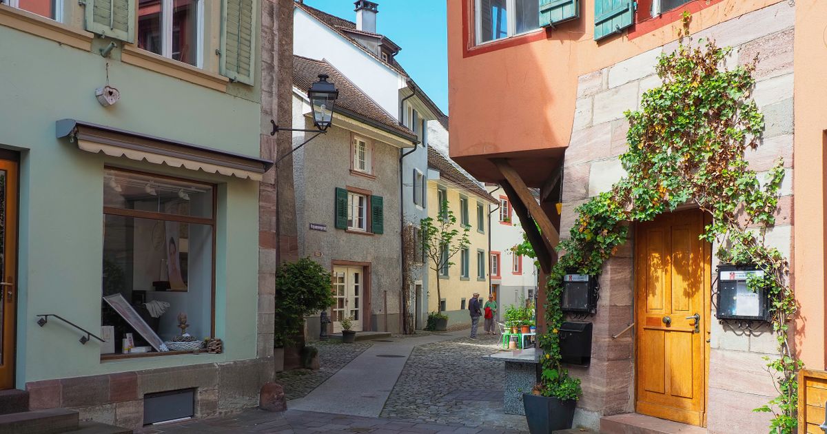 Ruelle traditionnelle d’un village alsacien